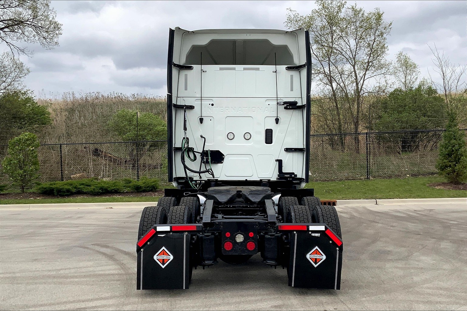 Pre-Owned 2022 International LT625 6×4 Sleeper in #501911